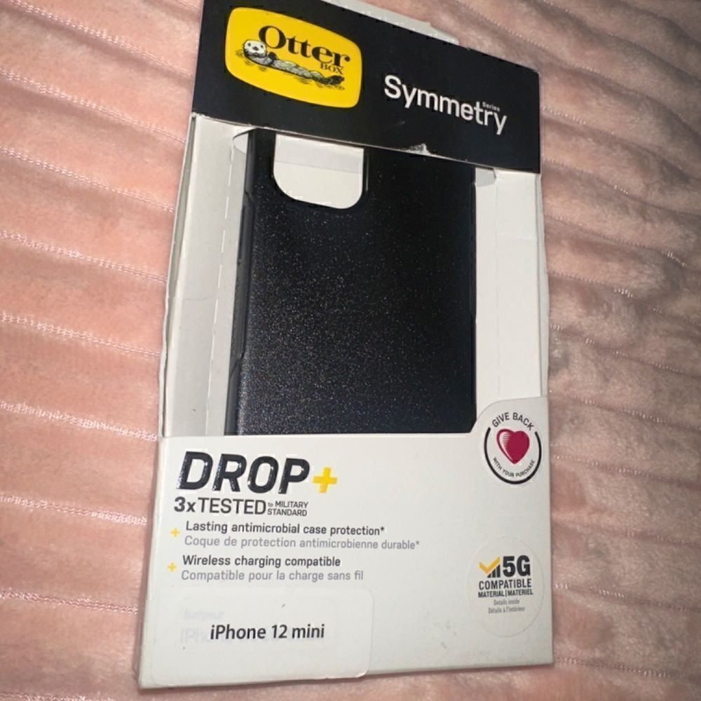 OtterBox Apple iPhone 12 Mini Symmetry Series Antimicrobial Case - Black. S - Picture 2 of 2